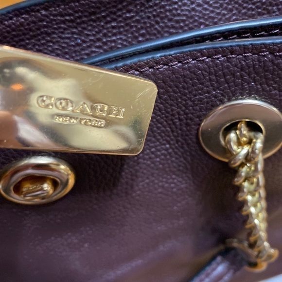 COACH Edie 87239 Turnlock Oxblood Pebble Leather Shoulder Bag Purse Chain Tote. - Picture 5 of 9